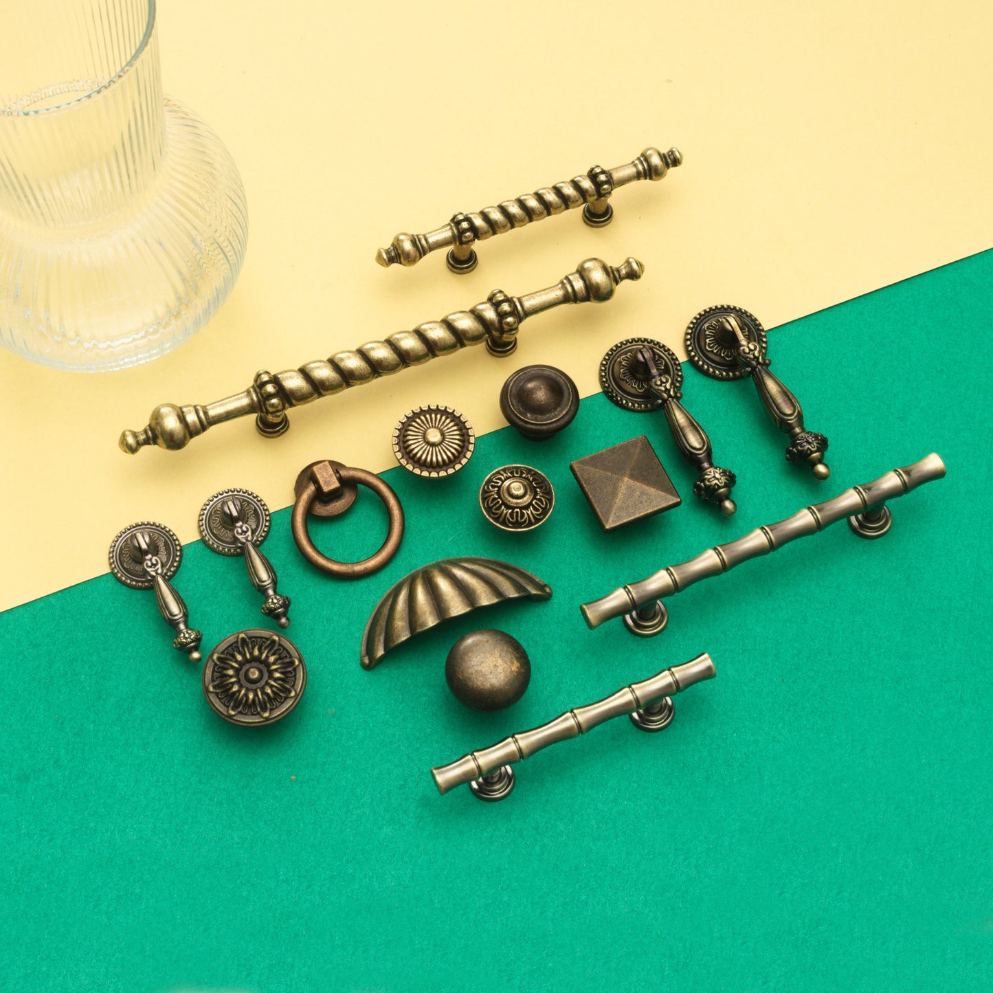 HOME UNIVERSAL | 6 Piezas Tiradores Vintage Bronce, Tiradores Perillas para Cajones, Tiradores Péndulo, Pomos para Muebles con Tornillos para Cajón, Cocina, Baño, Armario, Tocador (Bambu_9.7cm)
