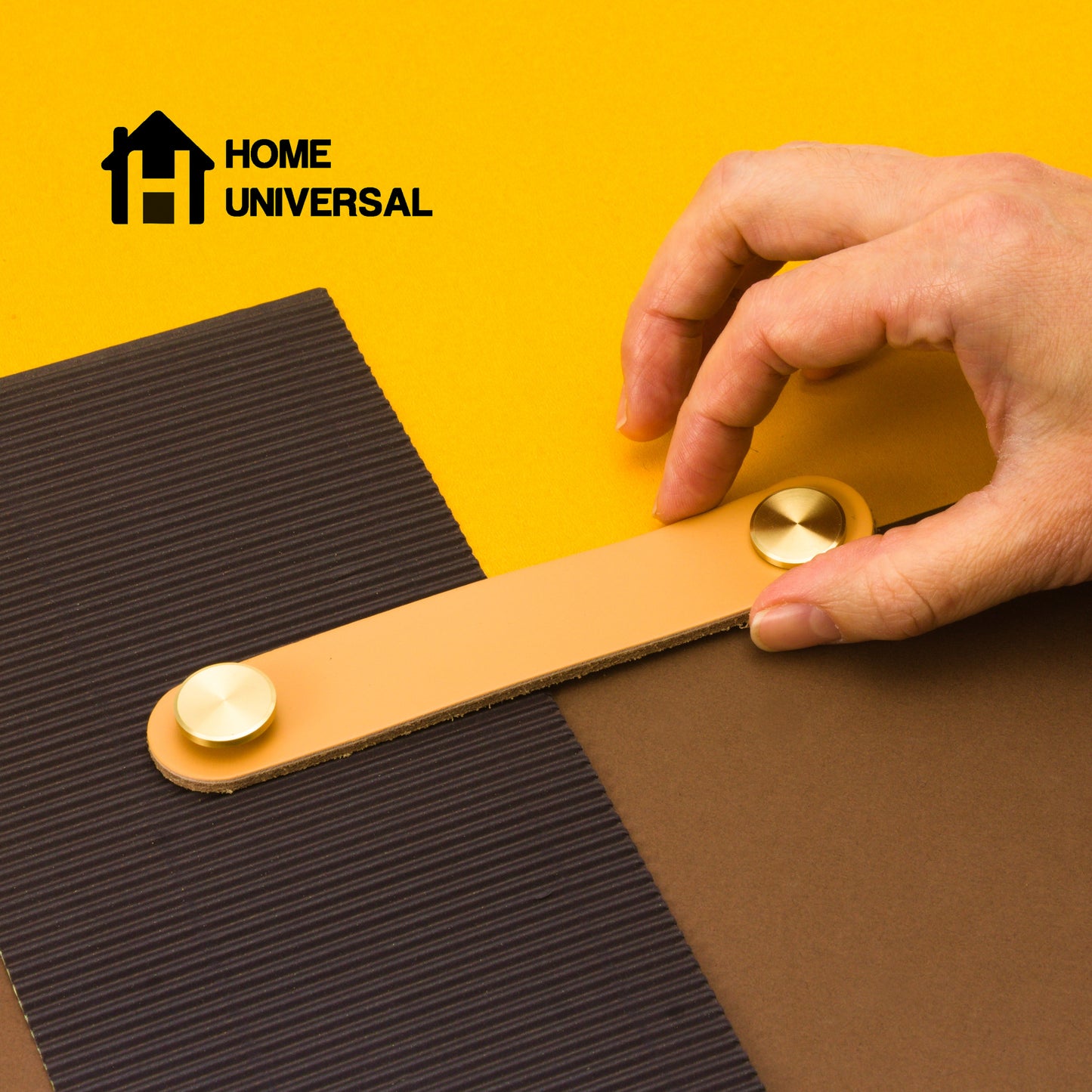 HOME UNIVERSAL | Pomos Tiradores de Cuero Sintético | Tiradores para Armarios y Cajones | Tiradores y Pomos para el Baño | Decoraciones Originales | Tornillos Incluidos | (Tirador_Beige_13.8cm)