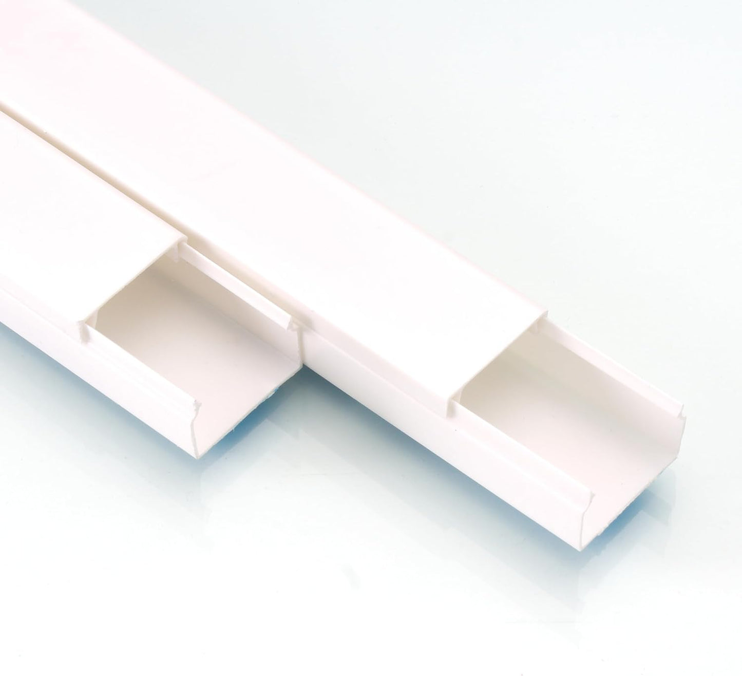 Canaletas 25mm x 15mm x 100cm, para Cables, Autoadhesivas, Blancas, para ocultación de Cables, para Pared, para Cables de TV y de Red domésticos, para despacho ( 2 Unidades )