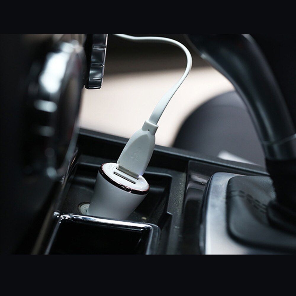 Cargador Coche Tres Puerto con LED, 3 USB Cargador Tele Móvil Coche con Carga Rápida, Cargador de Coche para Teléfonos y Tableta