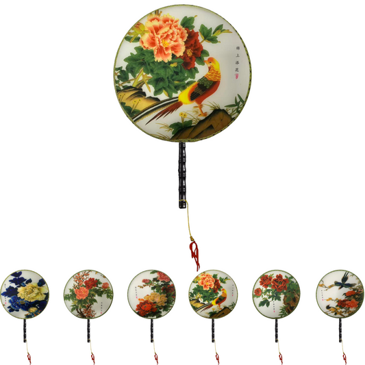 Home Universal® Abanico Redondo Chino - Imprimido de una Sola Cara – Abanico Clásico de Seda Translúcido y Sedoso con Patrón Floral y Mango de Madera – Estilo Oriental Antiguo Decorativo para Hogar o Regalo (Ave Dorada entre Peonías)