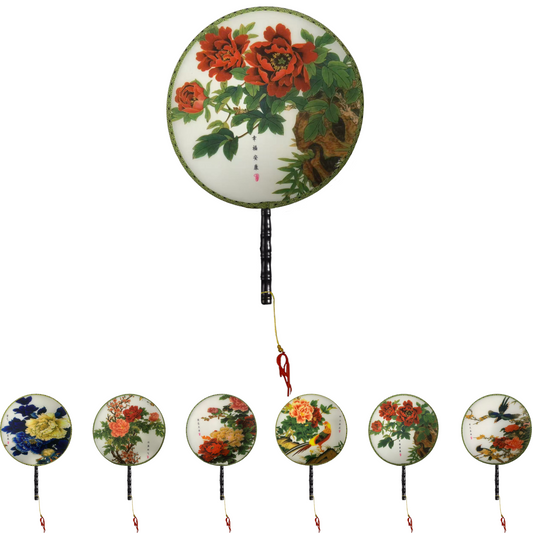 Home Universal® Abanico Redondo Chino - Imprimido de una Sola Cara – Abanico Clásico de Seda Translúcido y Sedoso con Patrón Floral y Mango de Madera – Estilo Oriental Antiguo Decorativo para Hogar o Regalo (Peonías Rojas Clásicas)