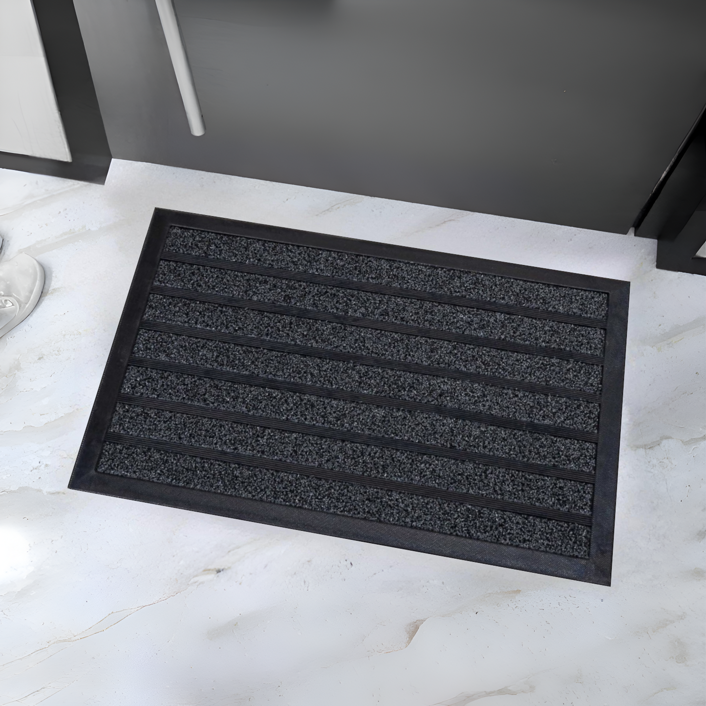 Home Universal® Felpudo de Goma Antideslizante para Exterior y interior – Resistente a Lluvia y Barro, Limpia Zapatos, Alta Durabilidad – Varias Medidas, 40X60CM, Negro (Diseño a Rayas)