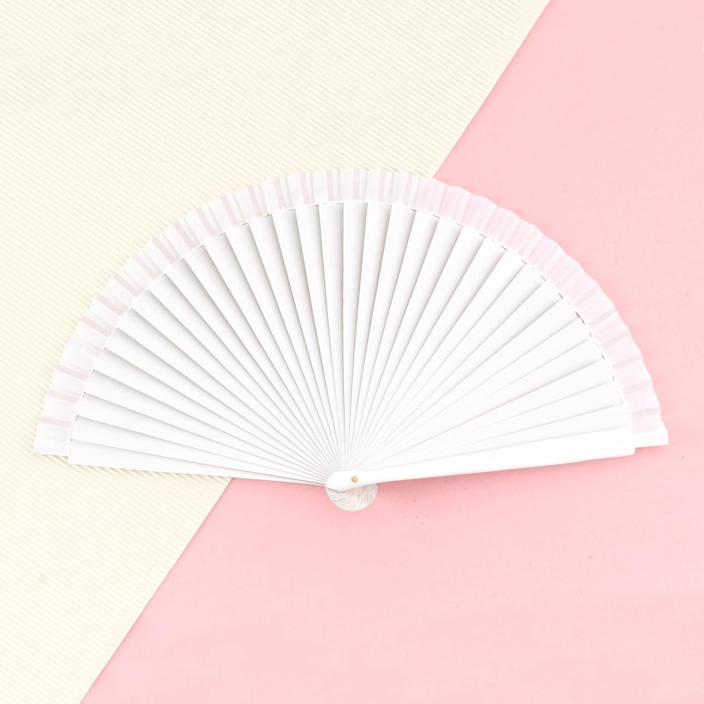 Home Universal ® Abanico Madera Español con Tela Lisa 23cm, Detalles para los Invitados, Regalos de Boda, Fiestas, Comuniones y Otros Eventos (Blanco)