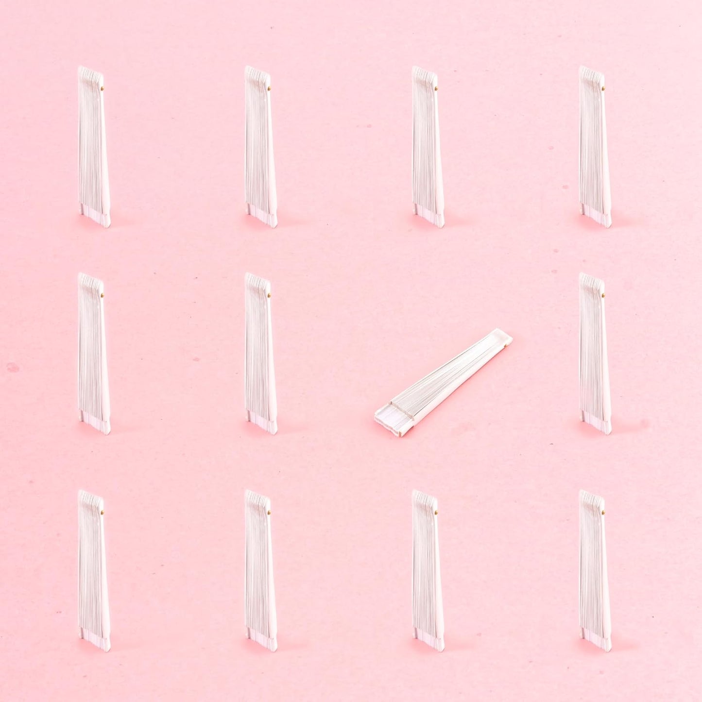 Home Universal ® Abanico Madera Español con Tela Lisa 23cm, Detalles para los Invitados, Regalos de Boda, Fiestas, Comuniones y Otros Eventos (Blanco)