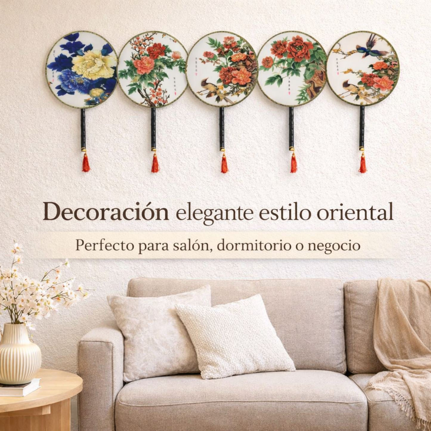 Home Universal® Abanico Redondo Chino - Imprimido de una Sola Cara – Abanico Clásico de Seda Translúcido y Sedoso con Patrón Floral y Mango de Madera – Estilo Oriental Antiguo Decorativo para Hogar o Regalo (Peonías Azul y Marfil)