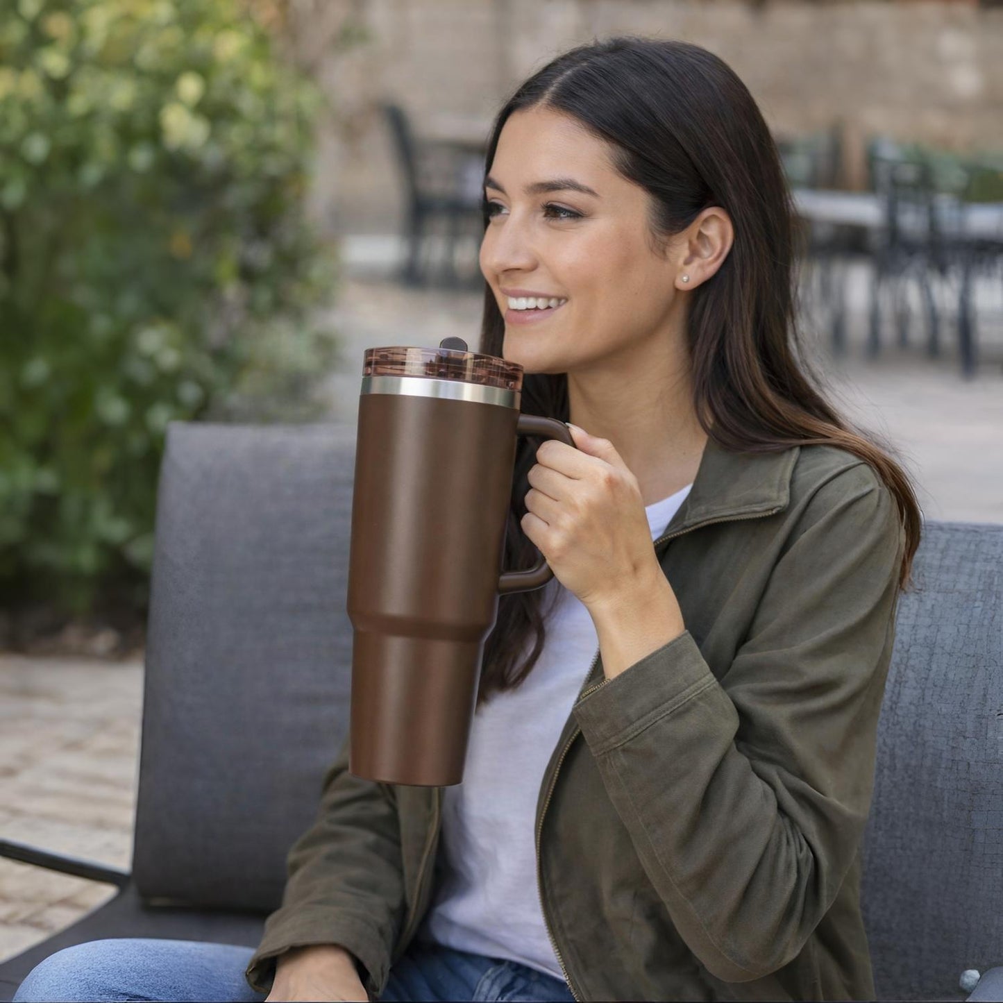 Home Universal ® Botella térmico 1200 ml con Pajita | A prueba de fugas | Acero Inoxidable sin BPA | Mantiene Frío 24h y Calor 12h | Termo Reutilizable Fácil de Llevar (Marrón Canela)