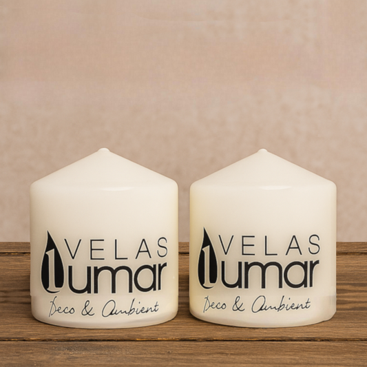 Home Universal® Pack de 2 Velas Lumar Decorativas sin Aroma – Velas Blancas o Rojas de Distintos Tamaños, Ideales para Decoración del Hogar, Bodas, Centros de Mesa y Eventos Elegantes (10X9CM - 455g (2 Unidades · Blanco))