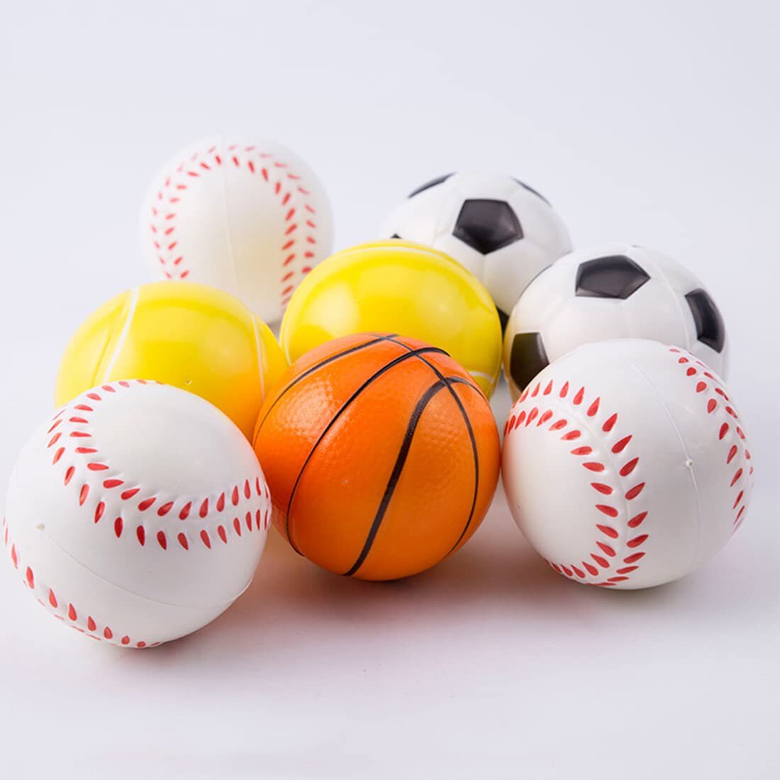 HUSL Bolas de Goma de Rebote con correa para el dedo y cuerda elástica, Bolas de deportes de goma suave, pelota para jugar en zona interior y aire libre, diseñado para los niños-Diámetro approx.6.3 cm(Globo terráqueo)