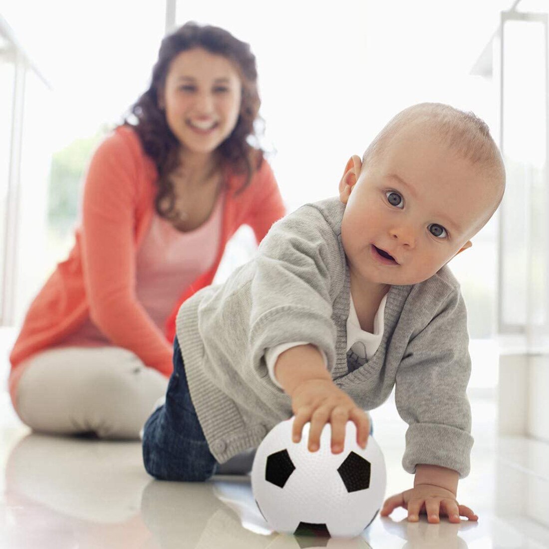 HUSL Bolas de Goma de Rebote con correa para el dedo y cuerda elástica, Bolas de deportes de goma suave, pelota para jugar en zona interior y aire libre, diseñado para los niños-Diámetro approx.6.3 cm(Globo terráqueo)